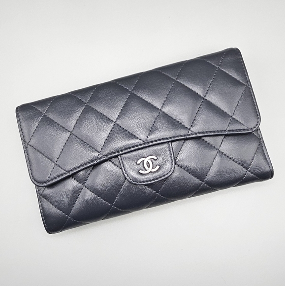 🩶CHANEL Grey Authentic Tri-fold Wallet/Clutch🩶 - Picture 10 of 17